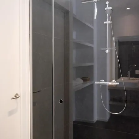 Modern Ruim 2-slaapkamer * 헨트